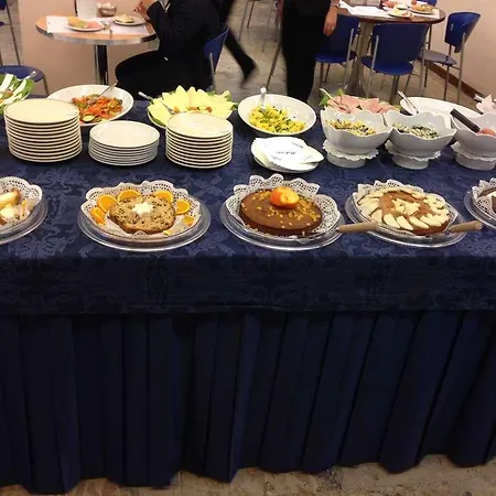 موكينبا كريتسالو 3*
